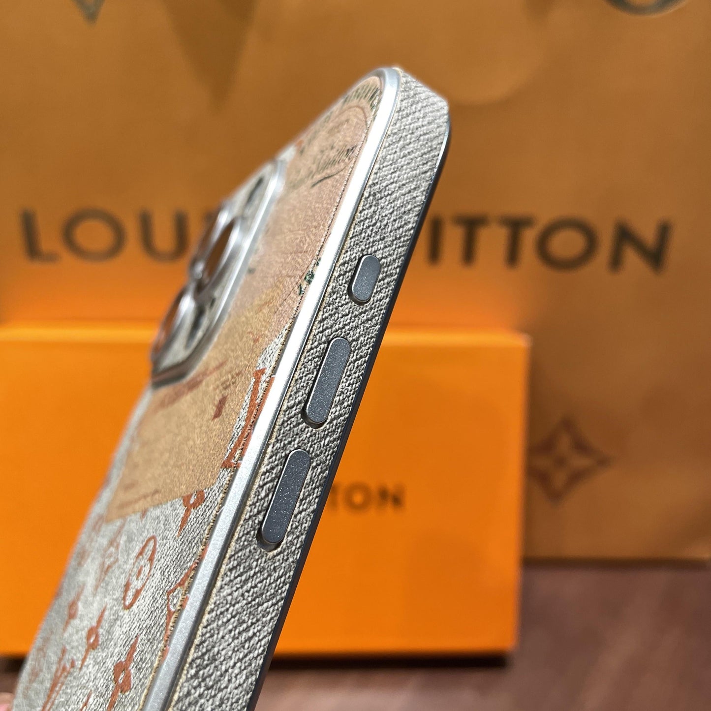 Vintage Envelope-Style Leather Phone Case