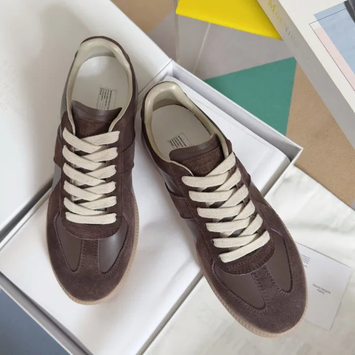 M - SNEAKERS