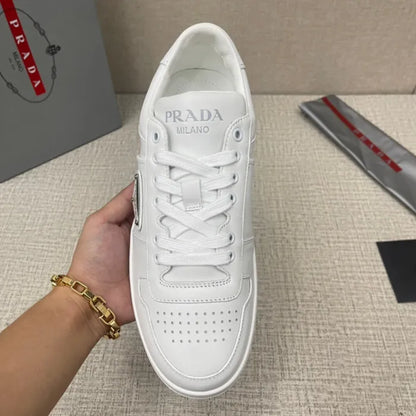 P - SNEAKERS