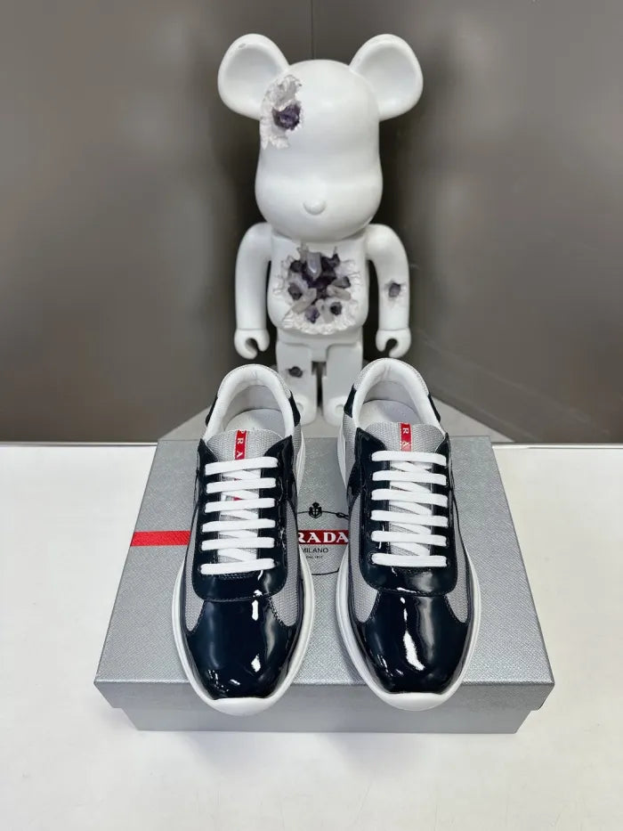 P - SNEAKERS