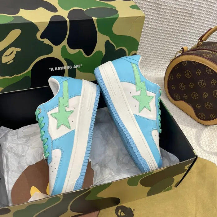 B - SNEAKERS