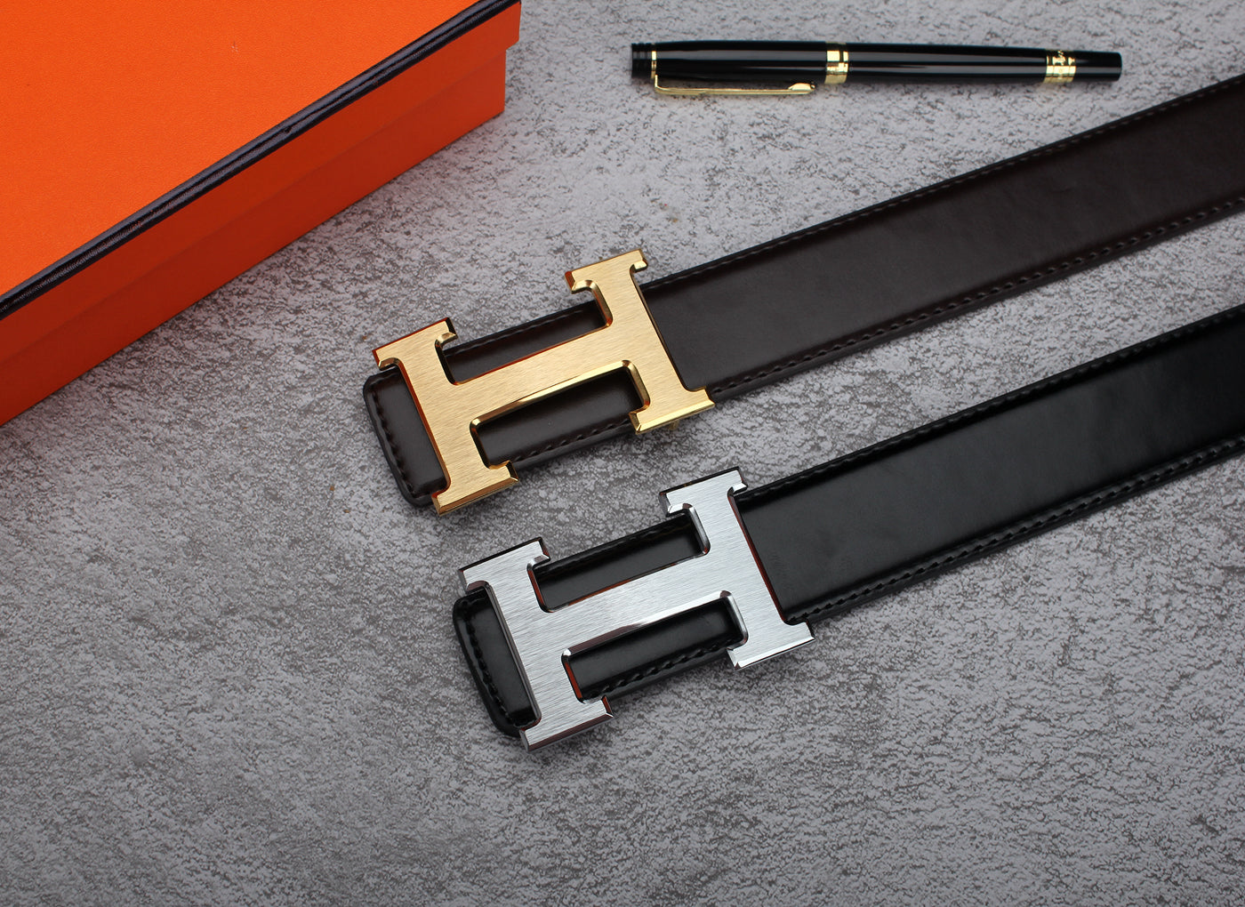 2 Colors Classic Buckle Leather Belt(Unisex Style)