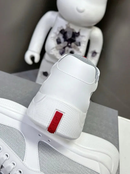 P - SNEAKERS