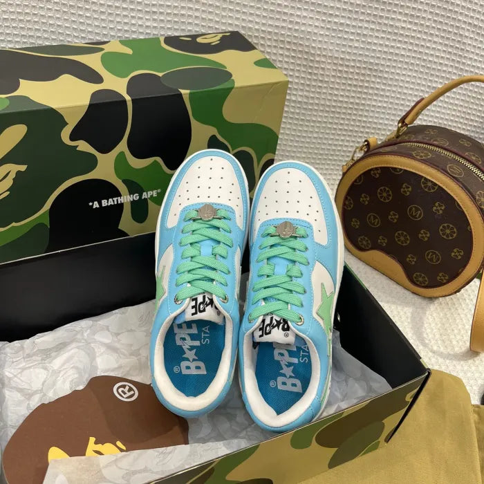 B - SNEAKERS