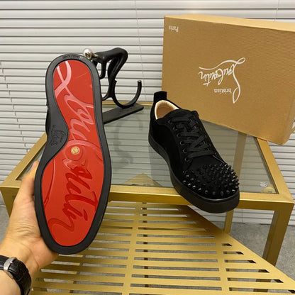 C - SNEAKERS