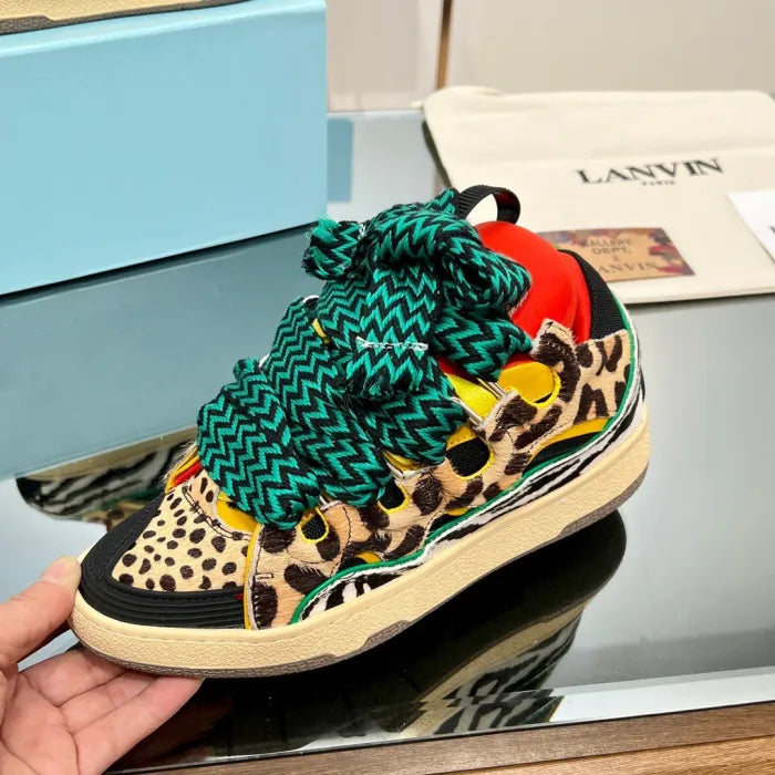 L - SNEAKERS