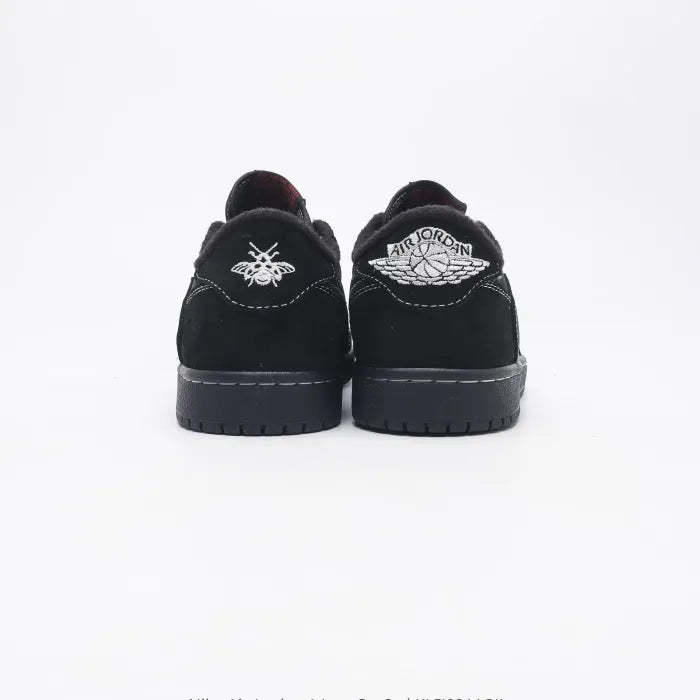 N - SNEAKERS