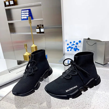 B - SNEAKERS