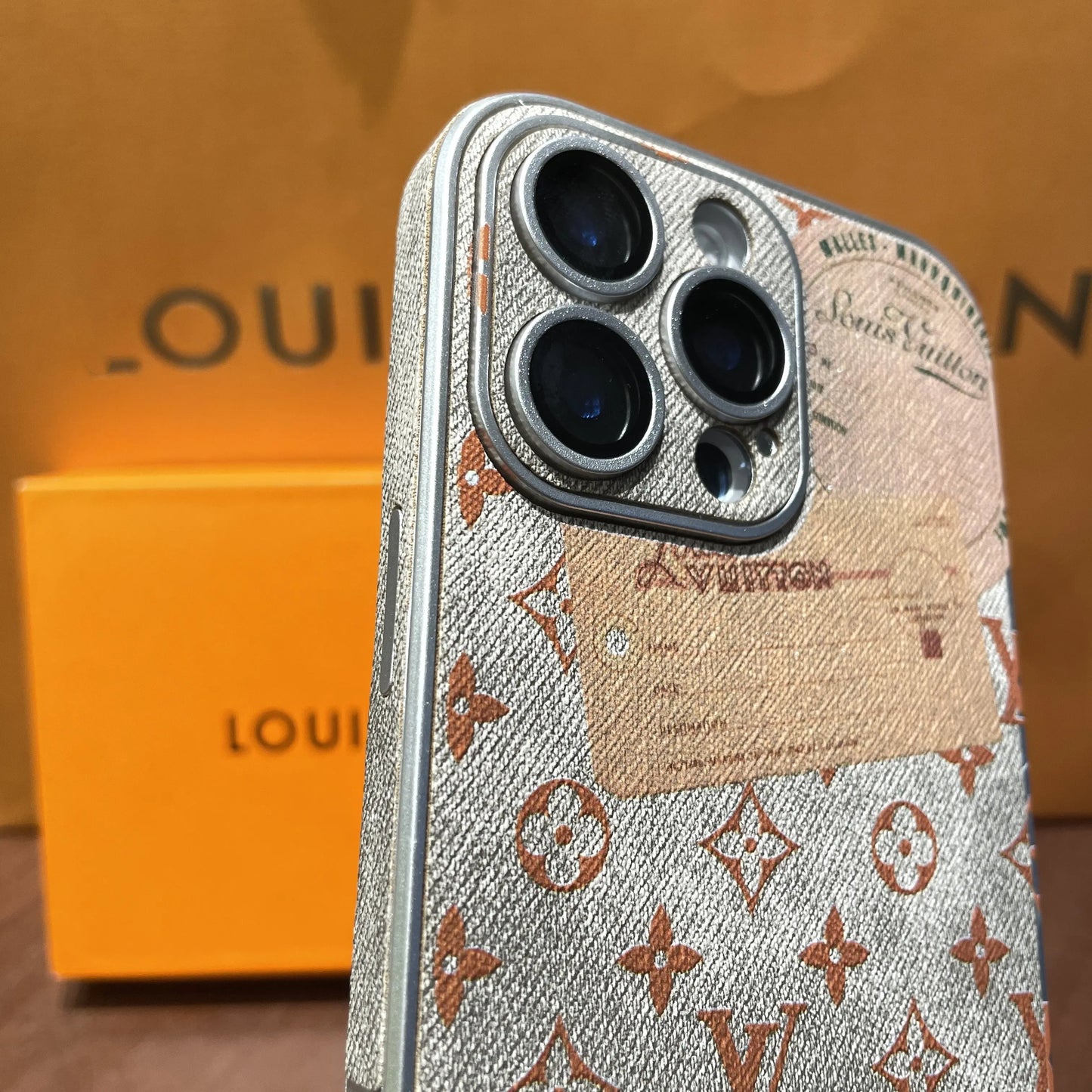 Vintage Envelope-Style Leather Phone Case