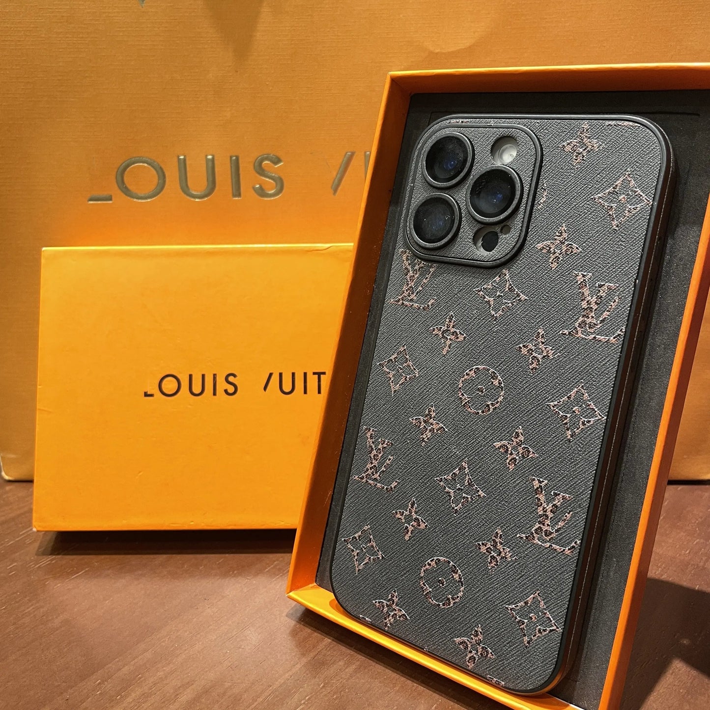 Vintage Envelope-Style Leather Phone Case