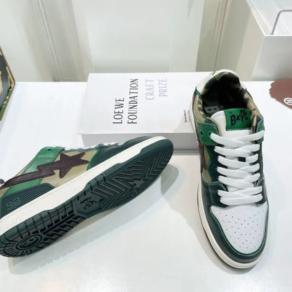 B - SNEAKERS