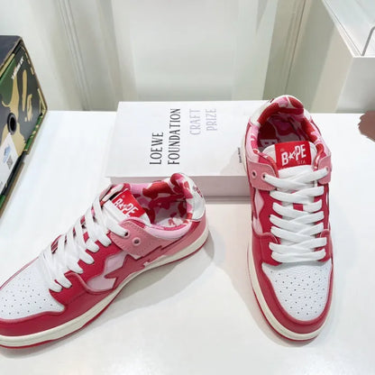 B - SNEAKERS
