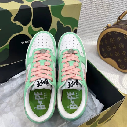 B - SNEAKERS