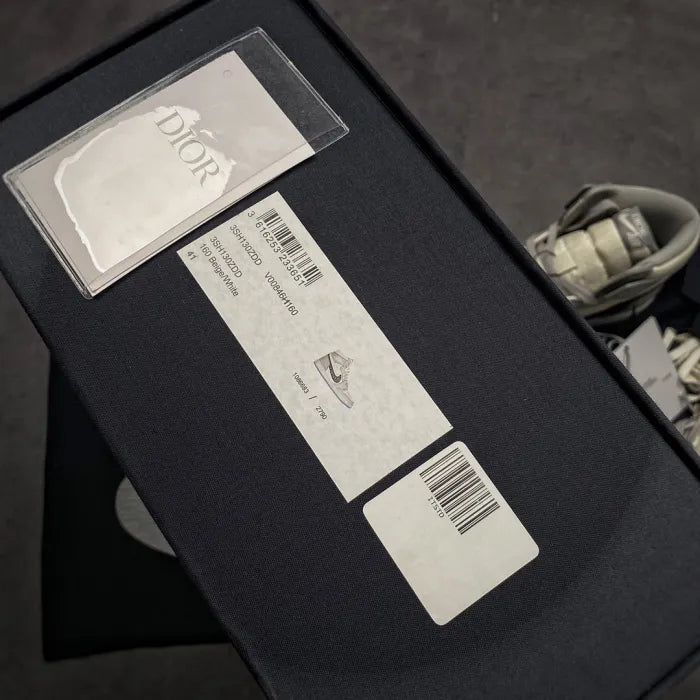 N - SNEAKERS