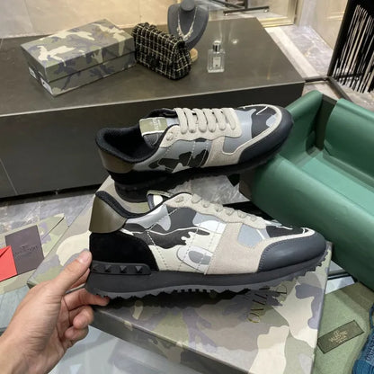 V - SNEAKERS
