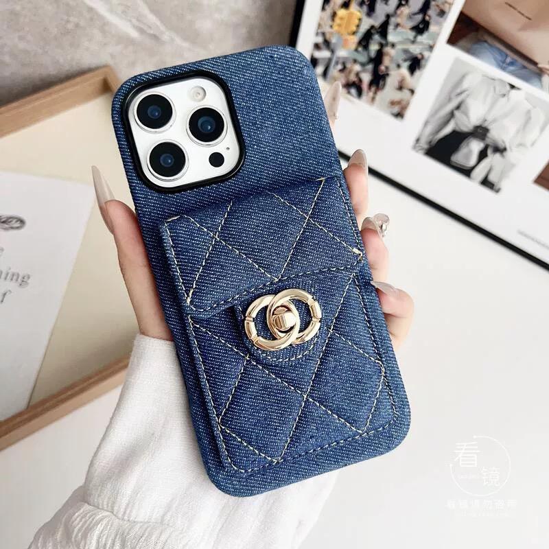 Quilted Crossbody iPhone Case with Chain Strap & Card Pocket