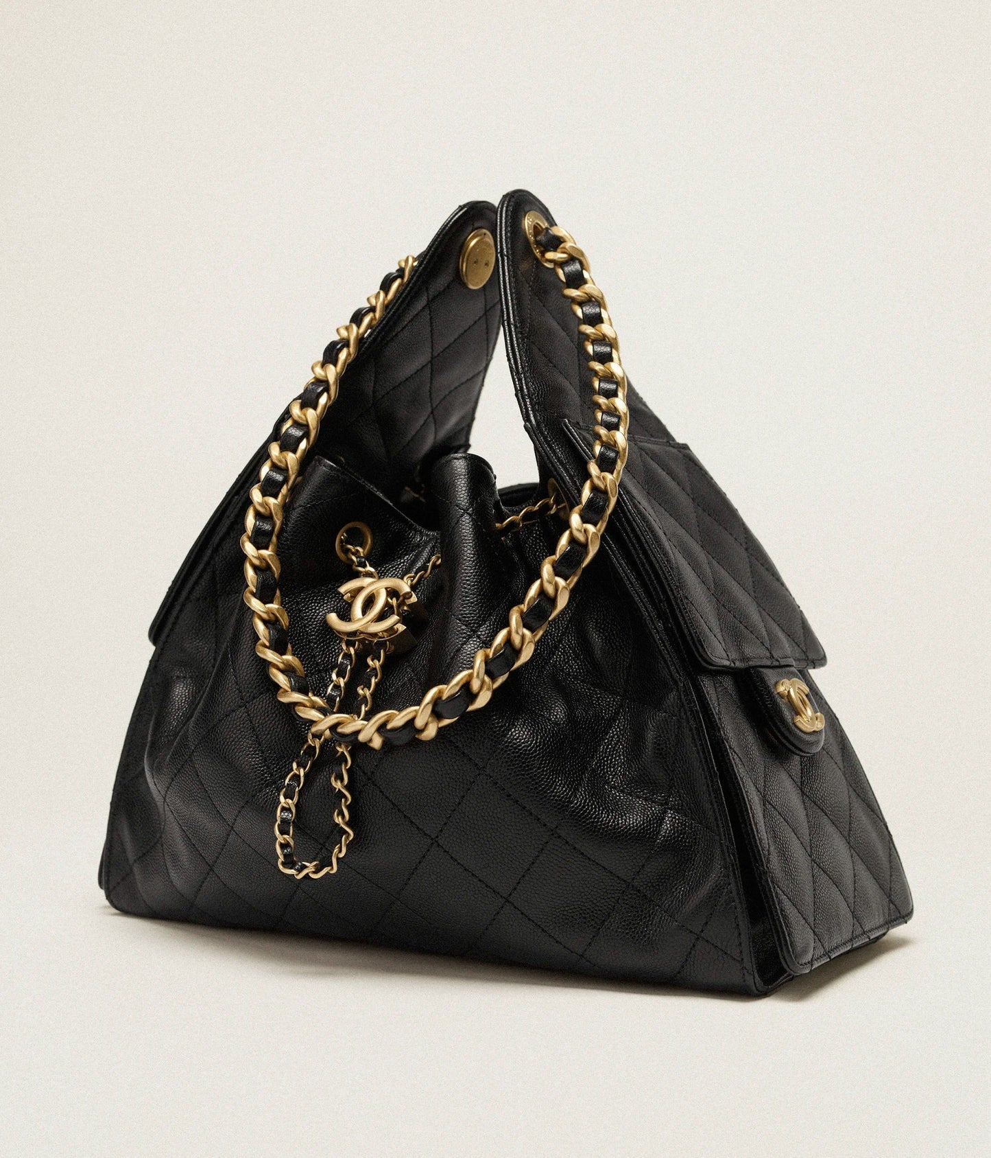 25 Small Handbag Grained Calfskin & Gold-Tone Metal Bag